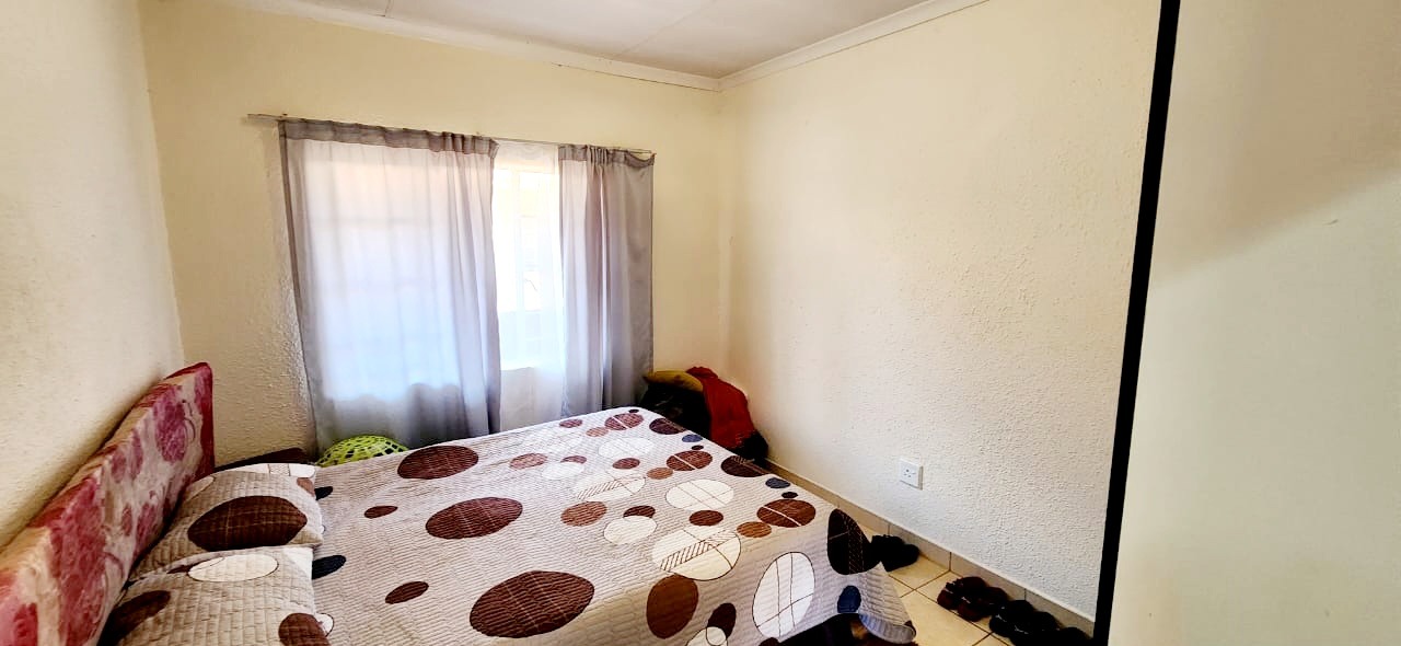 1 Bedroom Property for Sale in Rustenburg Central North West